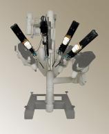 Patient Cart with 4th Arm - da Vinci Surgical System - Picture: /uploads/images/devices/patient-cart-with-4th-arm-001.jpg
