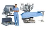 Surgeon Console/Patient Cart - da Vinci Si HD Surgical System - Picture: /uploads/images/devices/si-surgeon-console-patient-cart-001.jpg