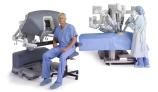 Surgeon Console/Patient Cart - da Vinci Si HD Surgical System - Picture: /uploads/images/devices/si-surgeon-console-patient-cart-003.jpg